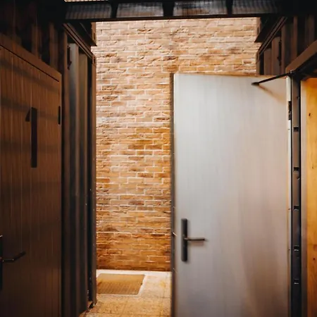 City Glamping By One66 Hotel Ljubljana Exterior photo